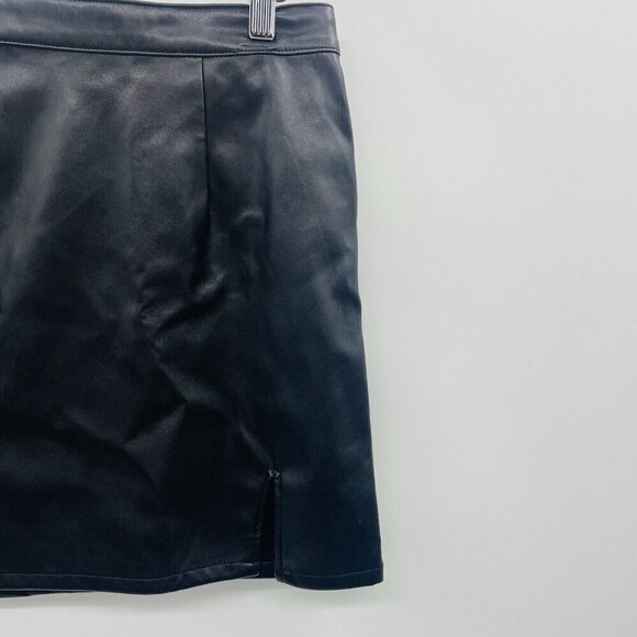 And Now This Womens Size Medium Faux Leather Mini Skirt with Slit in Black 2720 - Picture 3 of 9